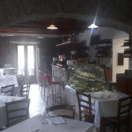 ゲストハウス Taverna Del Dolmen Millesimo