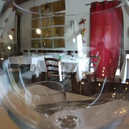 בית הארחה Taverna Del Dolmen *